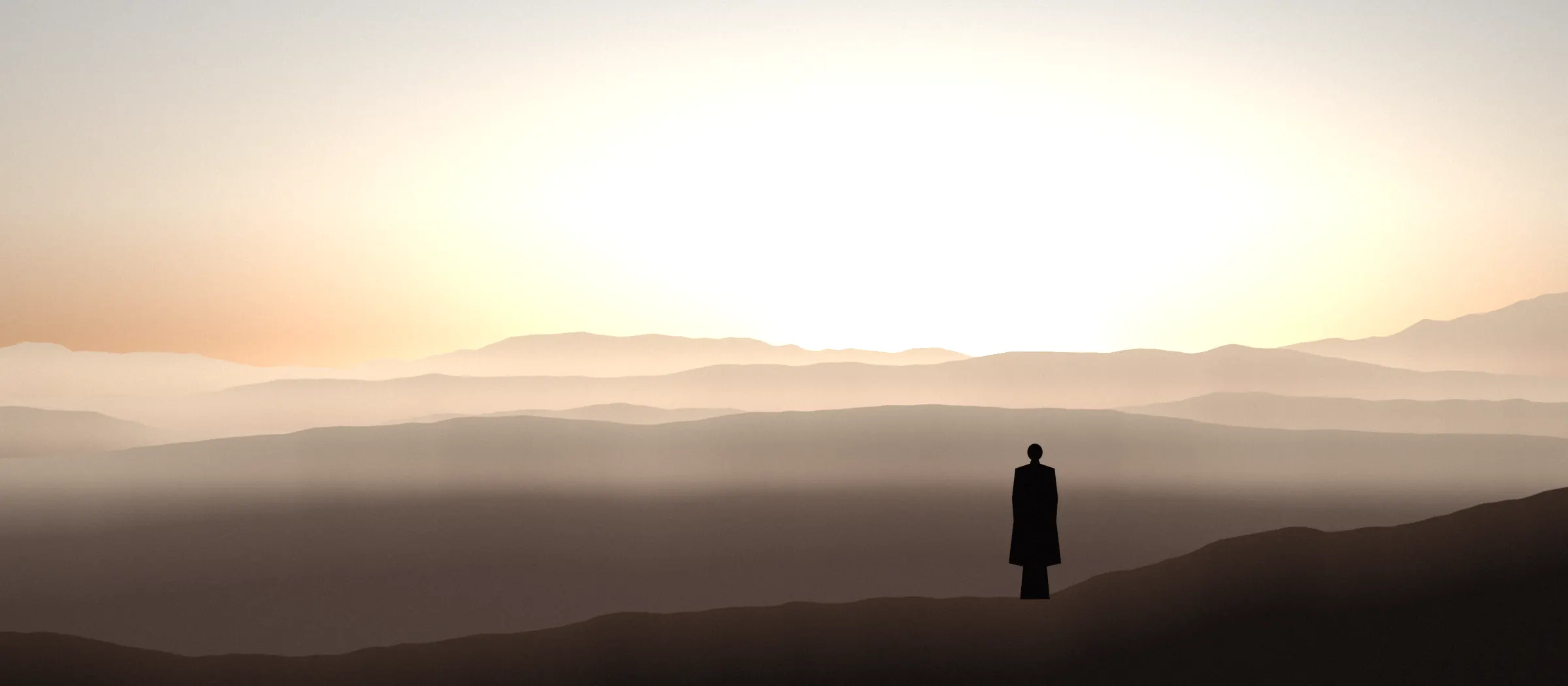Pessoa de pé sobre uma montanha ao amanhecer, olhando para o horizonte